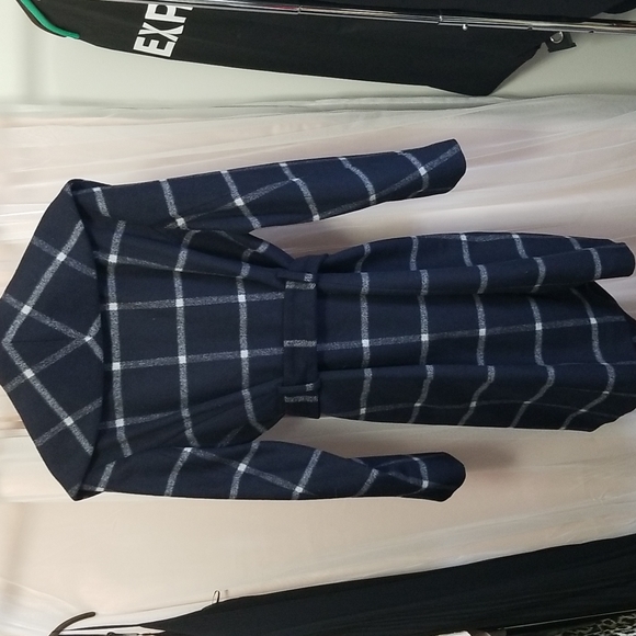 Ann Taylor Navy Plaid Wrap Coat - Picture 5 of 7